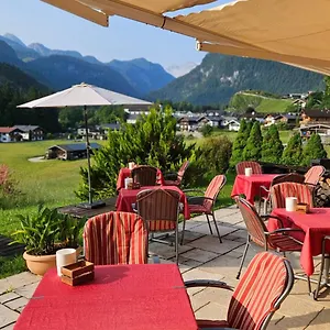 Tourist Boehm Hotel